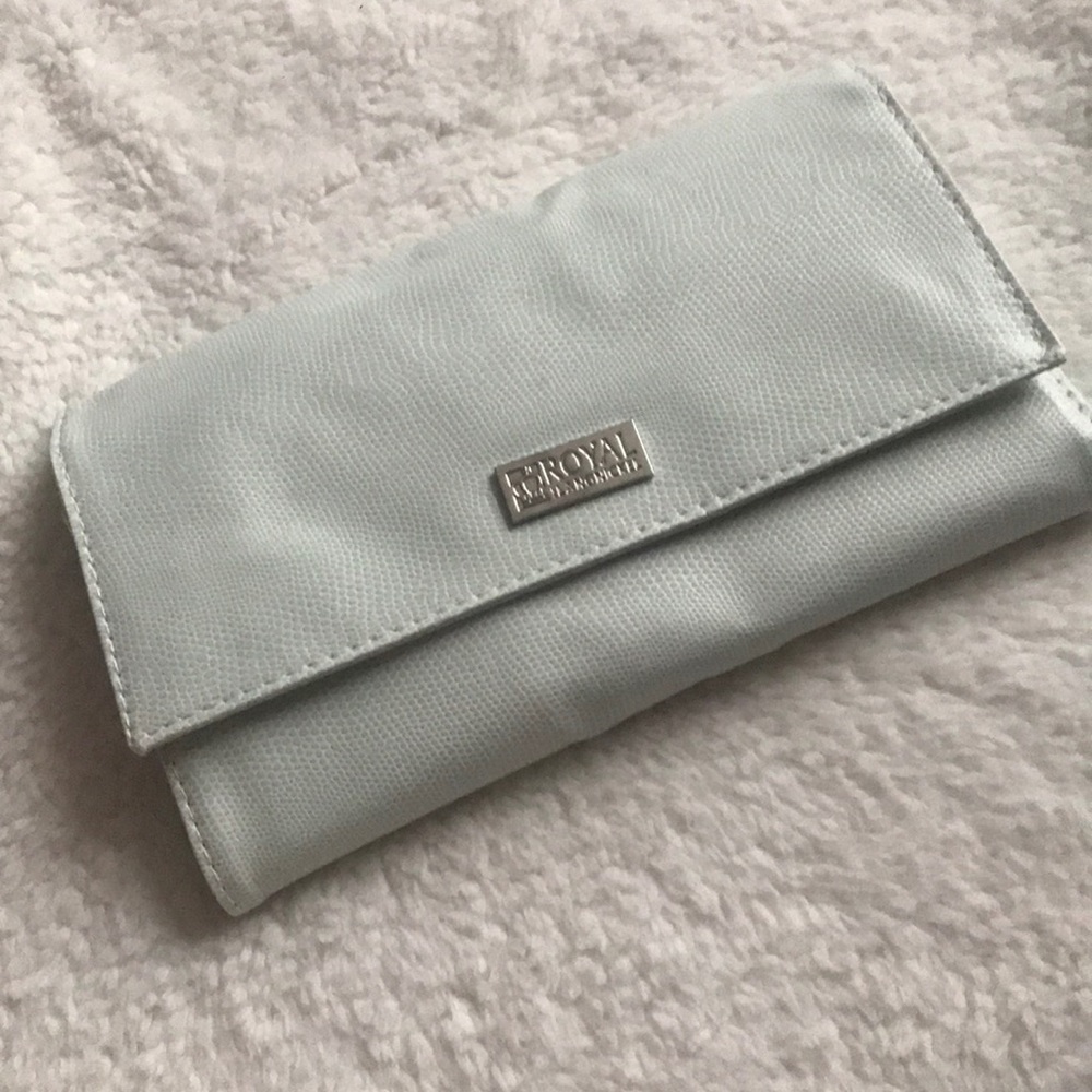 Royal Langnickel brush roll